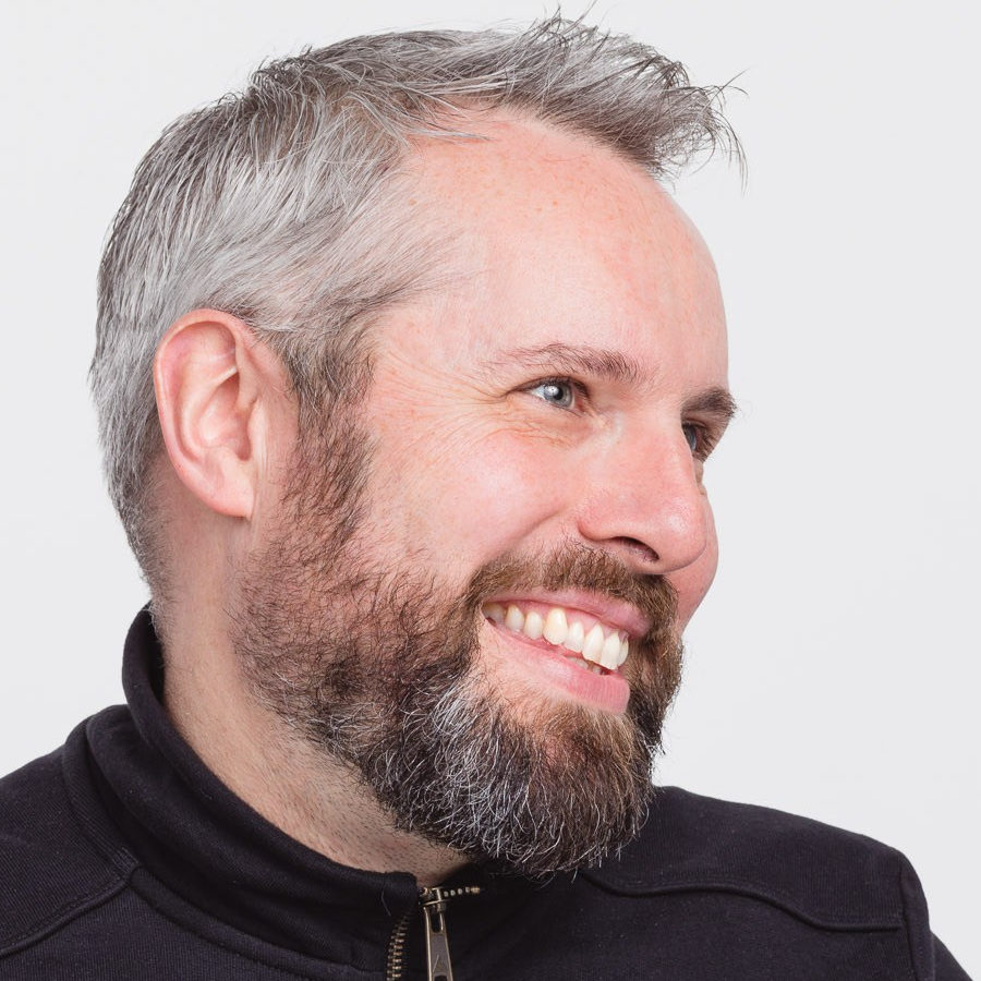 Simon Rogers headshot